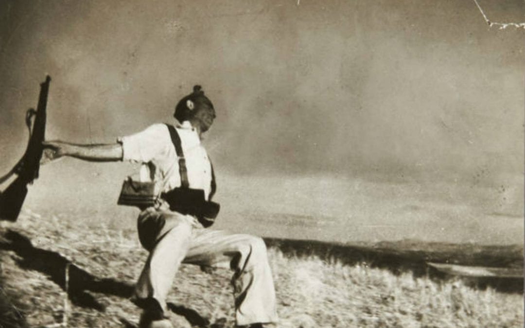 "Història de la cèlebre fotografia: la mort d’un milicià realitzada per Robert Capa", a càrrec de l’Ernest Alòs